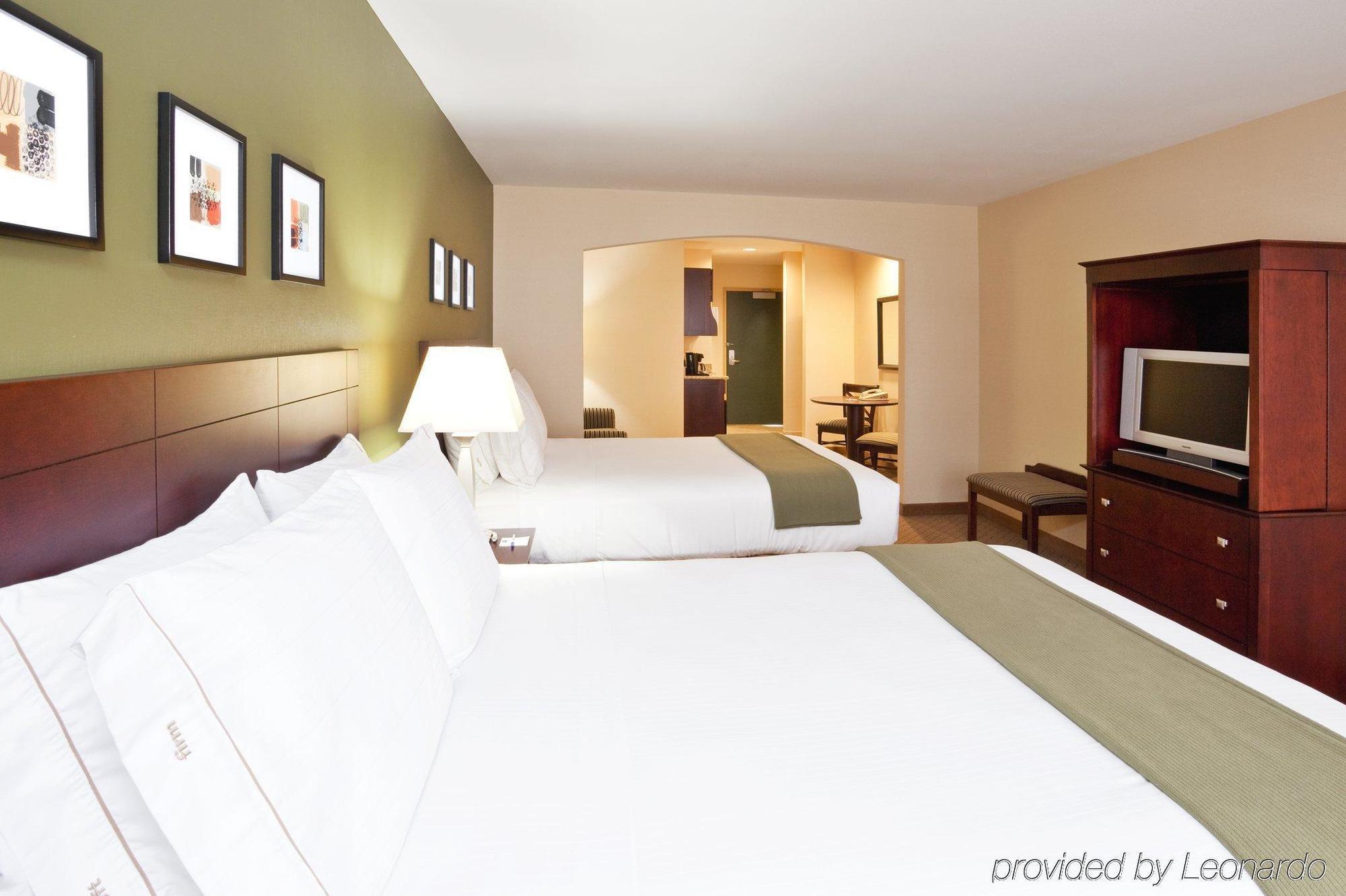 Holiday Inn Express Hotel & Suites Athens, An Ihg Hotel Стая снимка
